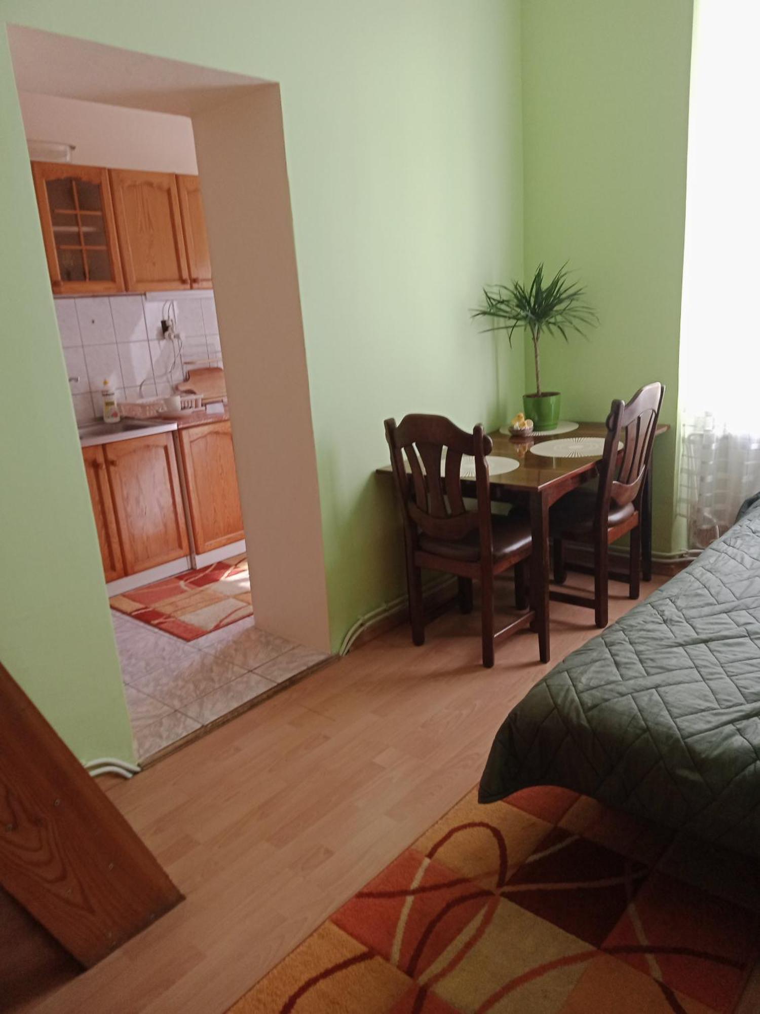 Apartament Kolo Dworcu Przemyśl Exterior foto